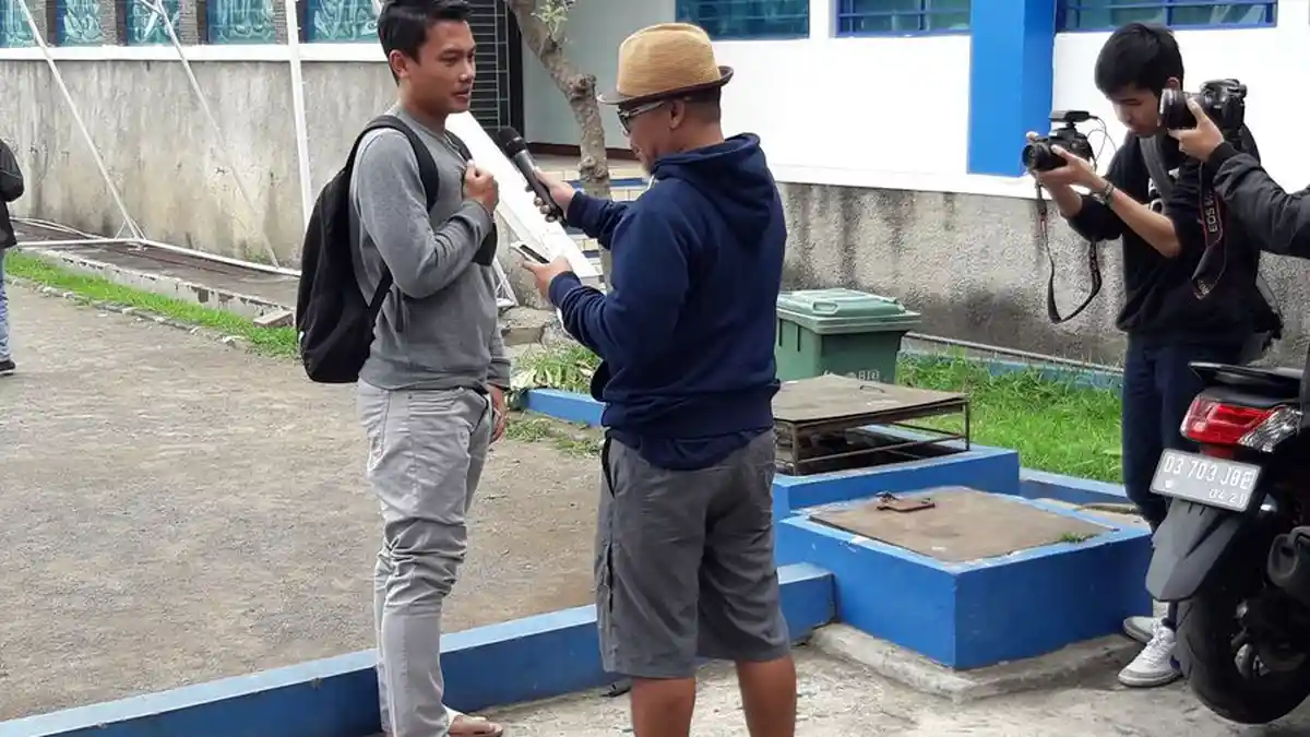 Ini Beda Gaya Dua Gelandang Bertahan Persib Bandung, Dedi Kusnandar dan Kim Kurniawan