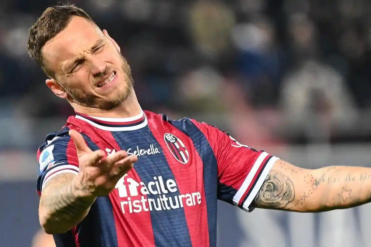 Tak Lagi Kejar Balogun-nya Arsenal, Inter Milan Kini Targetkan Arnautovic dari Bologna