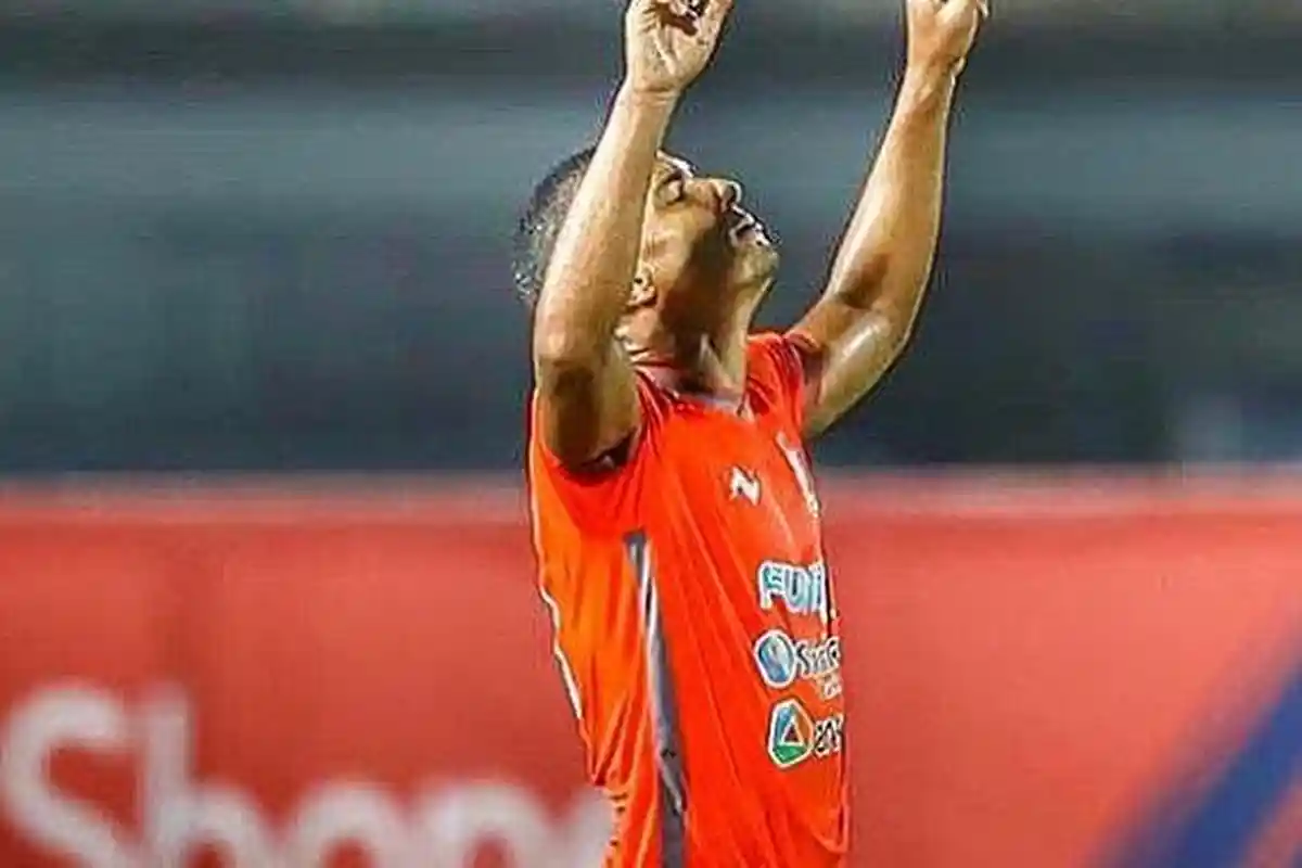 Punya Koneksi di Persib Bandung dan Arema FC, Ke Mana Renan Silva Berlabuh?