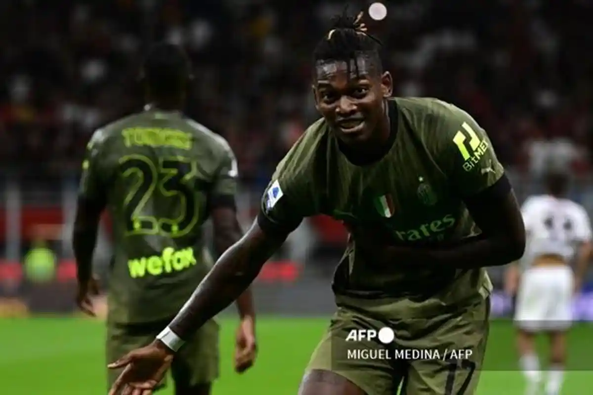 Terbuka Peluang Rafael Leao Berseragam Chelsea, Masalah Klasik di AC Milan Jadi Faktor Pendukung