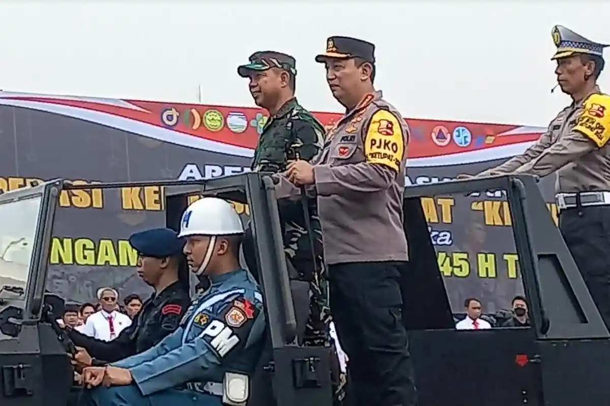 Kapolri Pimpin Apel Operasi Ketupat 2024, Tekankan Keselamatan Lalu Lintas Hingga Gangguan Kamtibmas