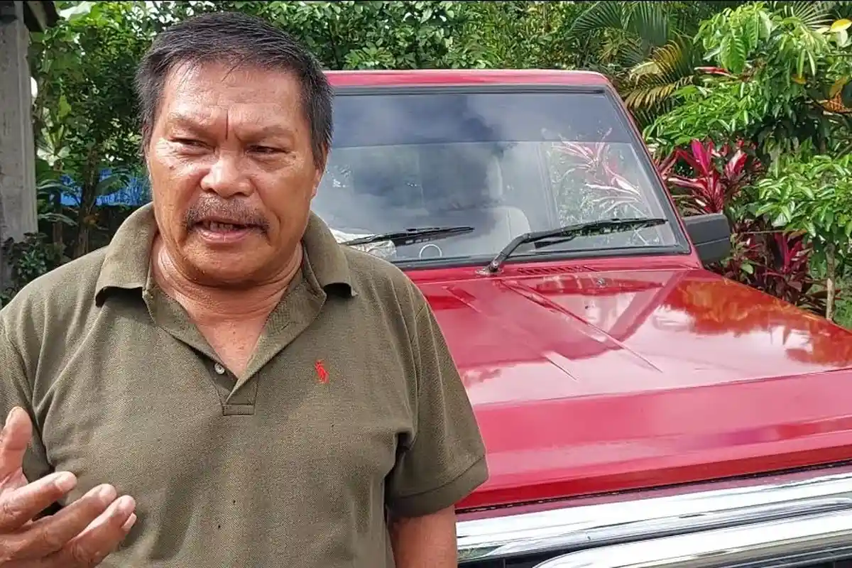 Sin Wea Orang Pertama yang Beli BBM di SPBU Soa Ngada