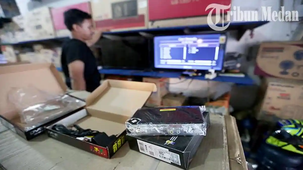 Set Top Box Laris Manis di Medan, Penjual: Kayak Ngantre Sembako