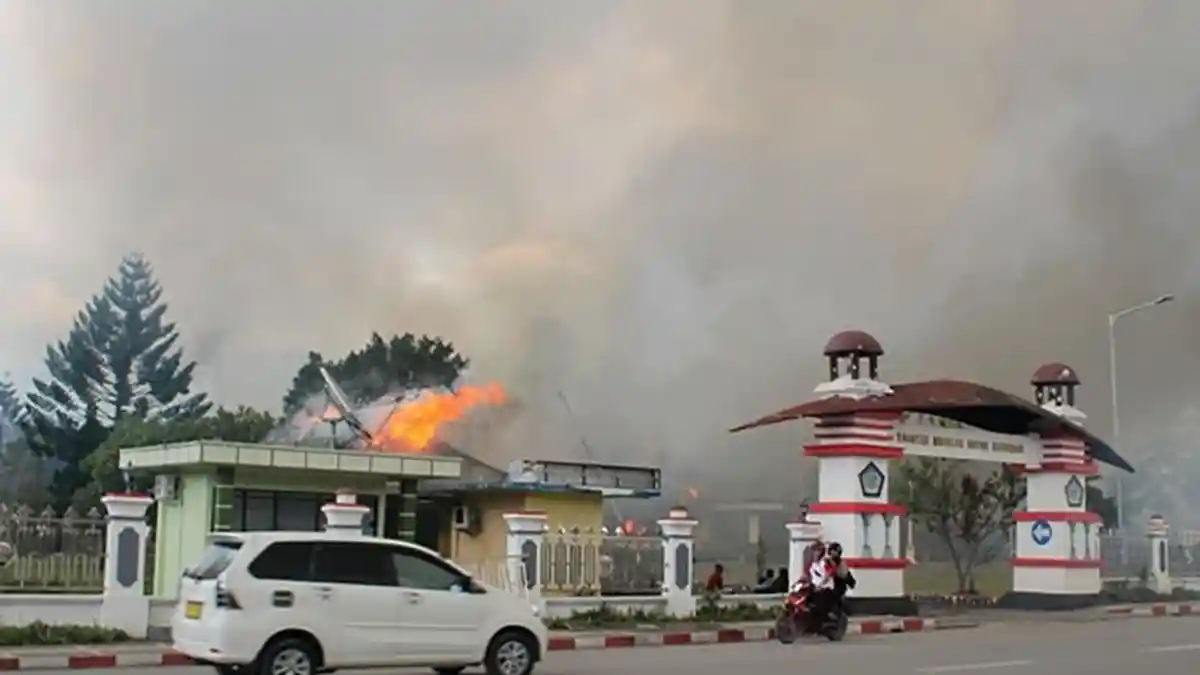 UPDATE WAMENA RUSUH, 30 Orang Tewas, Perantau Eksodus, Gubernur Papua Tegaskan Final Papua NKRI