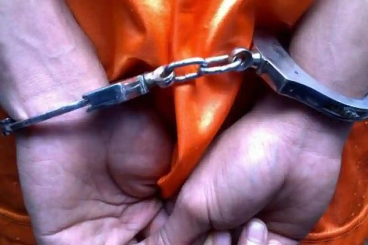 Polisi Cokok Kurir yang Simpan Ganja di Kaus Kaki