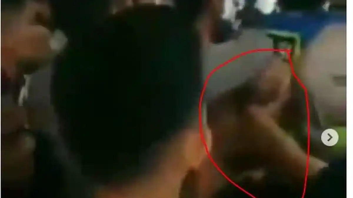 Inilah Pasangan Dalam Mobil Goyang yang Digerebek Warga, Videonya Viral