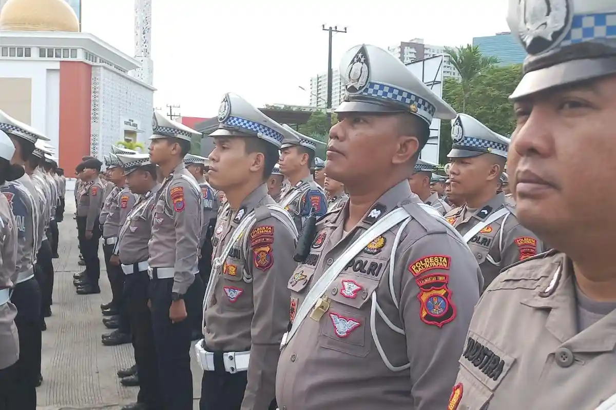 Kapolresta Balikpapan Pimpin Apel Pagi, Tekankan Disiplin dan Profesionalisme Anggota