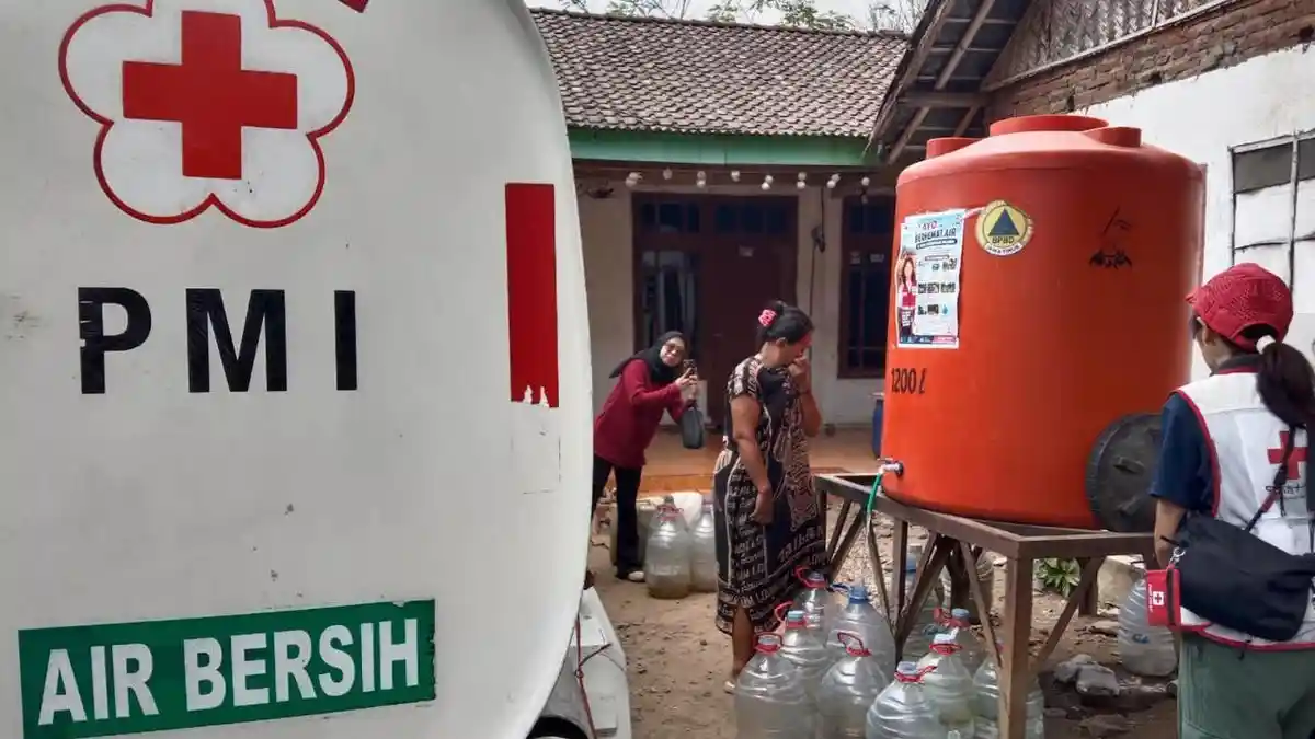 Krisis Jember: PMI Gercep Guyur 800 Ribu Liter Air ke Zona Merah
