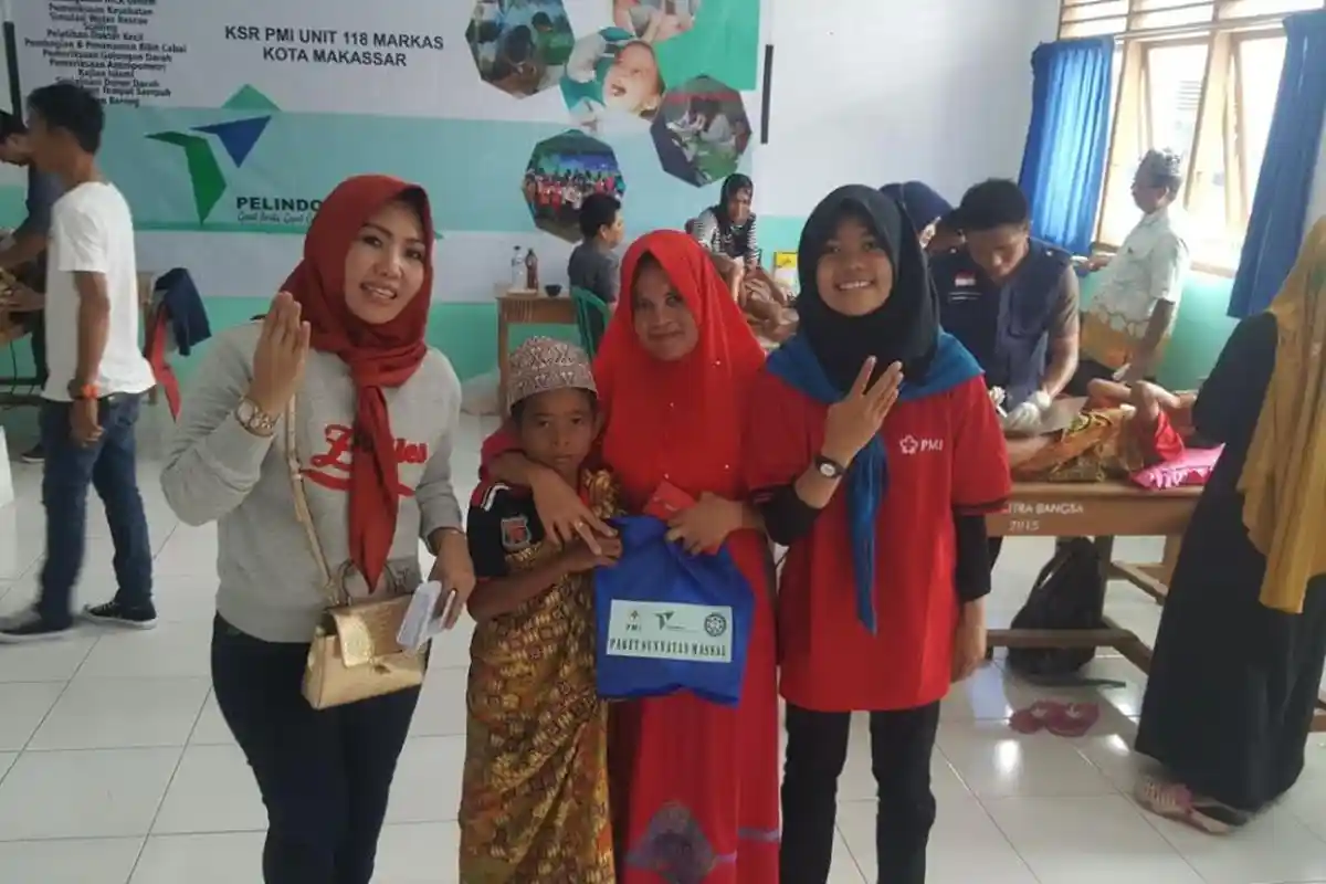 Pelindo IV Gelar Sunatan Massal Hingga Pembangunan MCK di Pulau Kodingareng