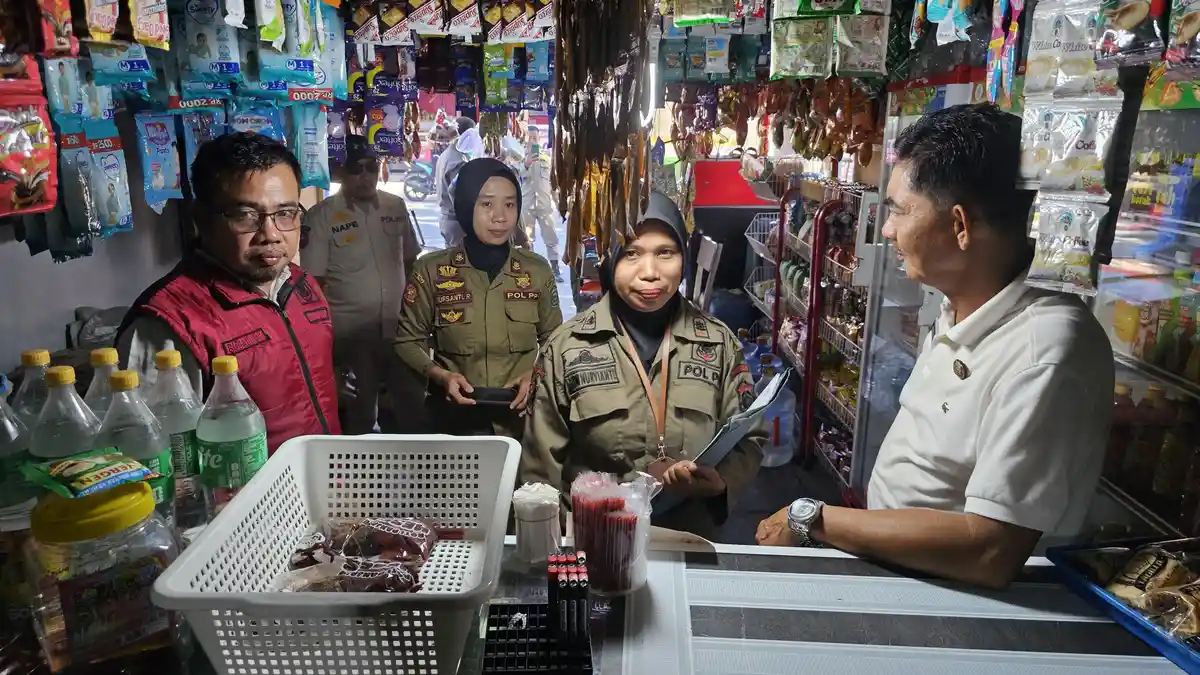 Rokok Ilegal Beredar di Takalar, Satpol PP Peringatkan Pemilik Kios