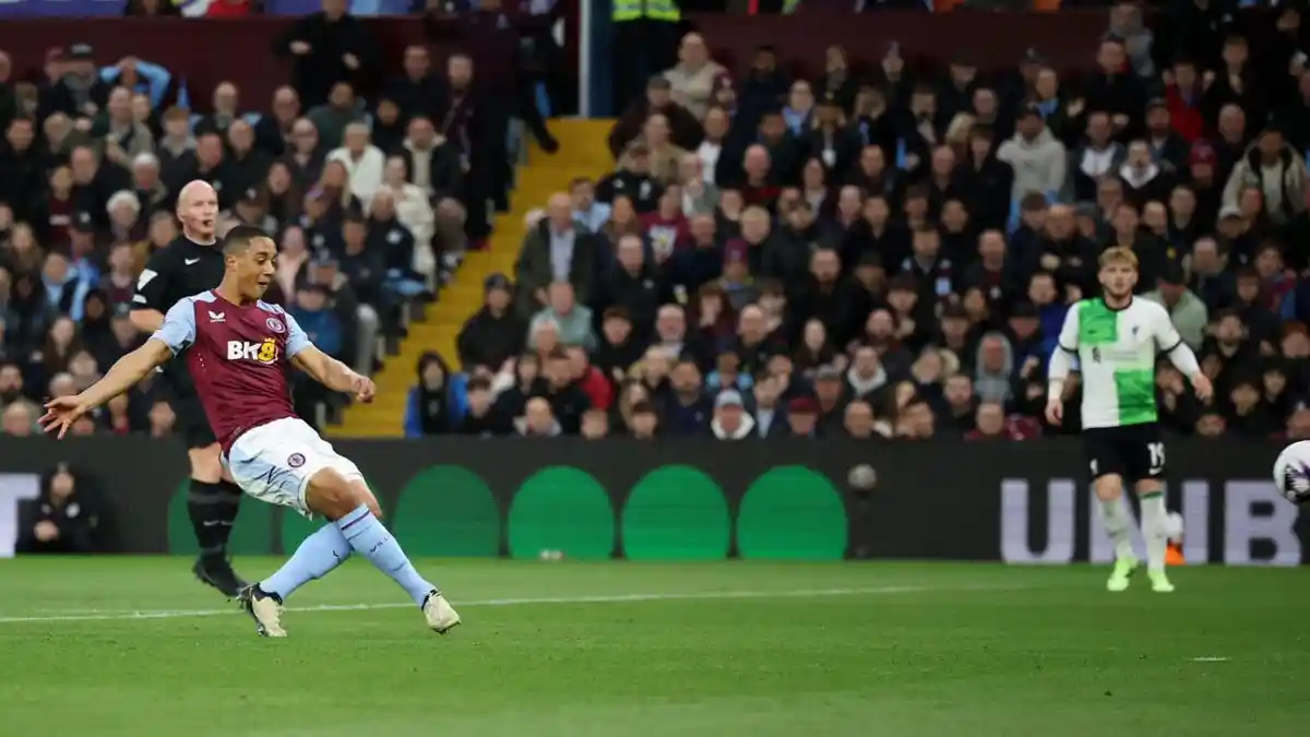 Liverpool Gagal Menang, Diwarnai Drama Kejar-kejaran Gol, Brace Anak Ingusan Buat Aston Villa Aman