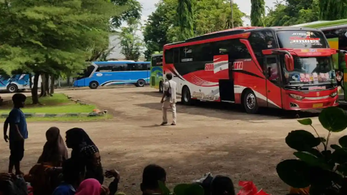 Penumpang Bus di Terminal Arya Wiraraja Sumenep Didominasi Tujuan Jakarta