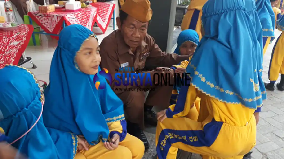 Hotel Mercure dan SD Muhammadiyah 8 Surabaya Peringati Hari Veteran Nasional. Ini Tujuannya