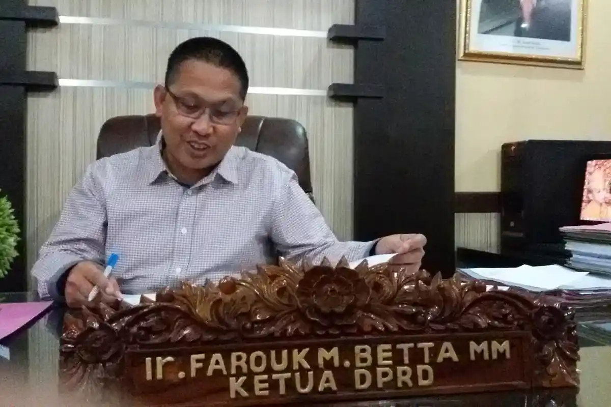 Ketua DPRD Makassar Kurban 2 Ekor Sapi untuk Konstituen