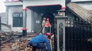 ondok-Yayasan-Pesantren-Inabah-5-Putra-di-CIamis-terbakar.jpg