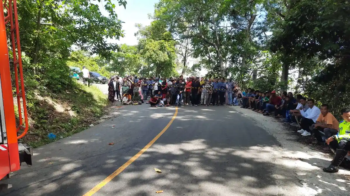 Truk CPO Jatuh ke Jurang Paro Proses Evakuasi 36 Jam, Sopir Meninggal ...