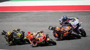 Pembalap-Mooney-VR-46-Luca-Marini-Marc-Marquez-Repsol-Honda-Al.jpg