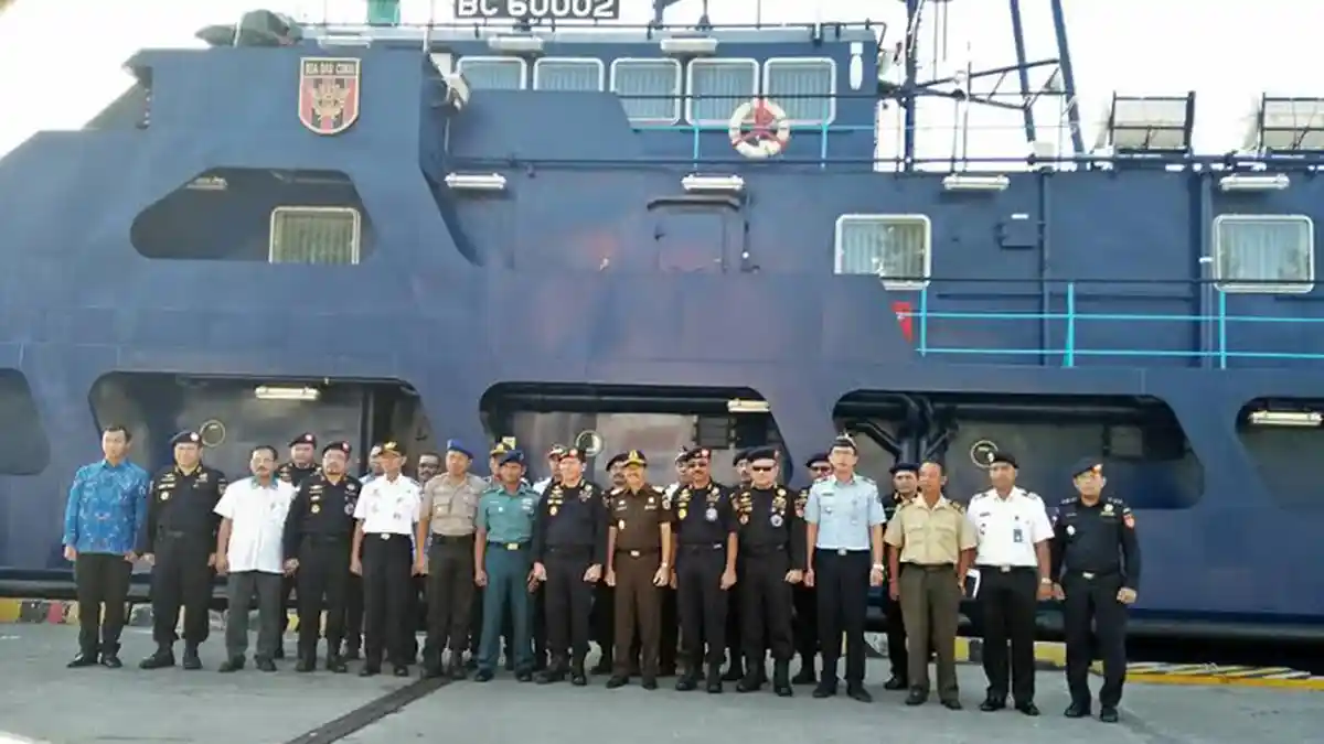 Bea Cukai Gelar Patroli Laut Jaring Wallacea 2017