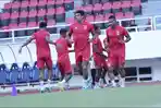 Ciro-Alves-pada-sesi-latihan-jelang-lawan-Persis-Solo.jpg