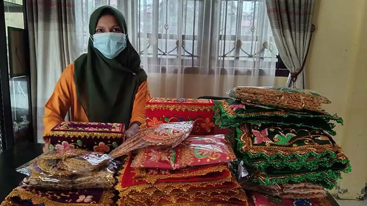 Kerajinan Kain Kasab Sulam Manik Kula Baru Aceh Singkil Laris Manis