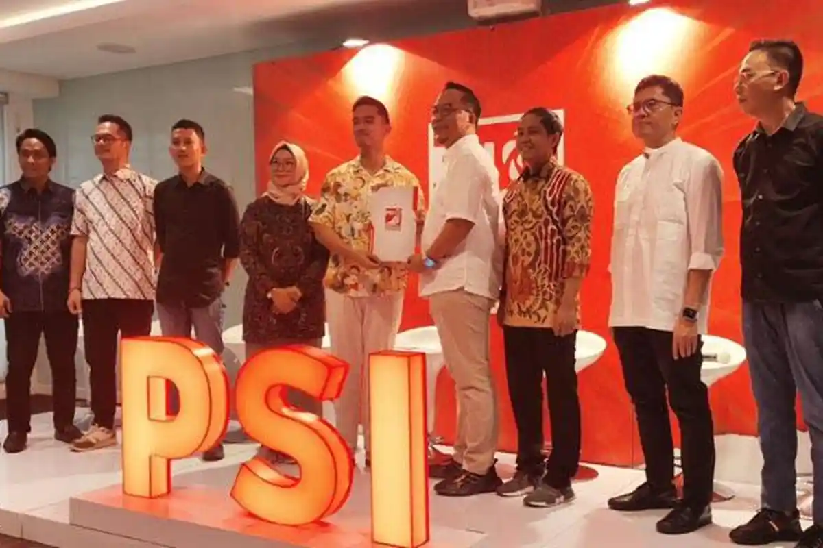 Kaesang Berikan Rekomendasi PSI untuk Asluchul Alif Maju di Pilkada Gresik 2024