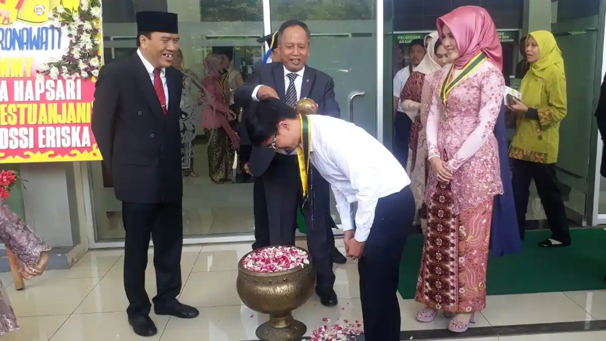Menristekdikti Siapkan 5 Perguruan Tinggi untuk Diisi Rektor Asing