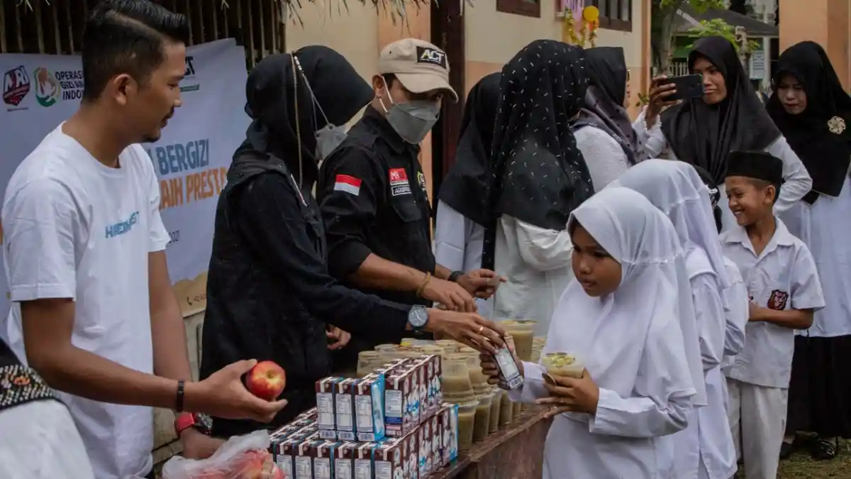 Hari Guru, ACT Salurkan Sarapan Sehat Bagi Anak-anak di Pedalaman Aceh Utara