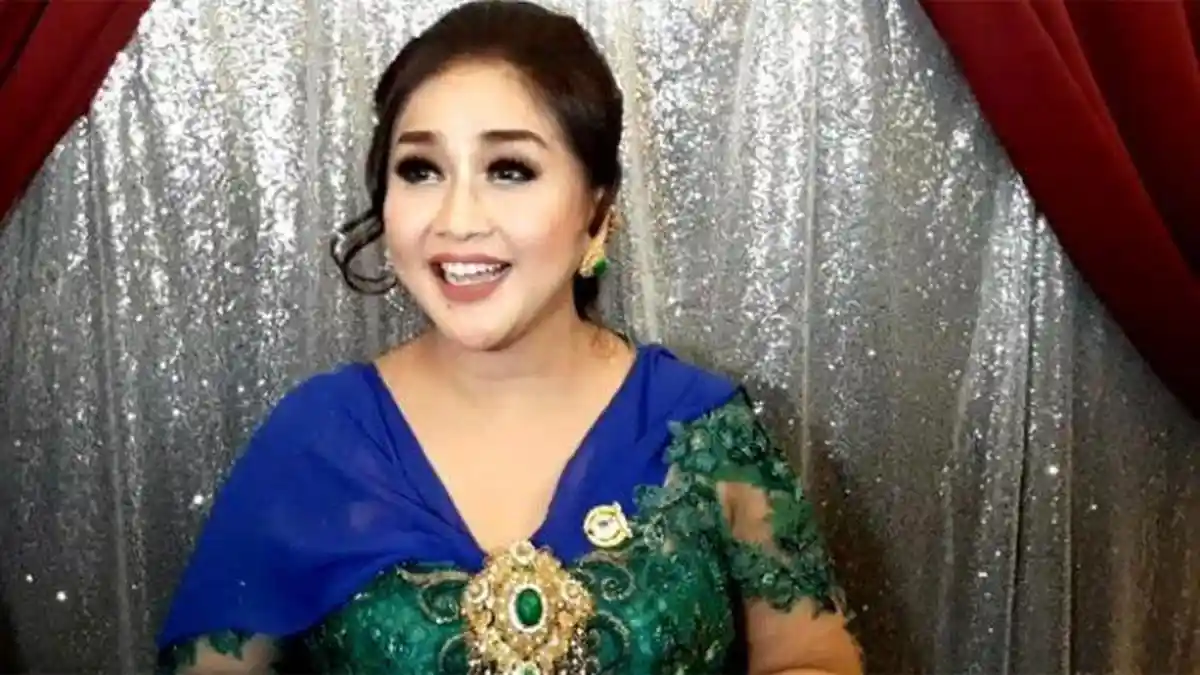 Paramitha Rusady Bagikan Resep Awet Muda: Senyum Secukupnya, Tertawa Secukupnya dan Makan Secukupnya