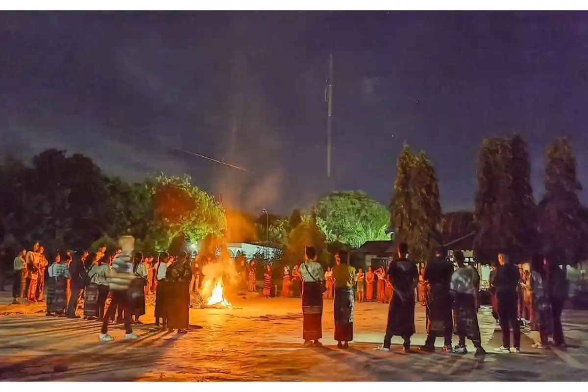 Api Unggun OMK Paroki Katedral St.Yoseph Maumere, Momen Ajak Kaum Muda Jangan Jauhi Gereja