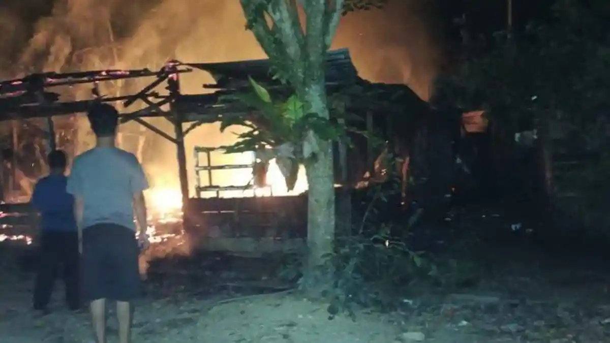 Rumah Kayu di Aceh Utara Terbakar dan Tewaskan Tiga Anak yang Sedang Tidur