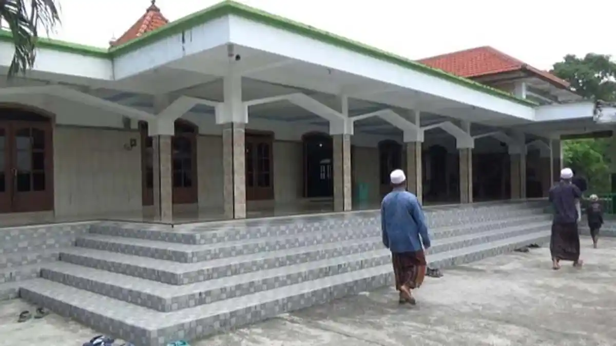 Masjid Tertua di Jawa, Masjid Pesucinan di Manyar Gresik Dibangun Syekh Maulana Malik Ibrahim
