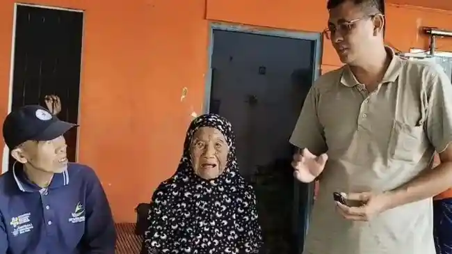 Sosok Pria di Ogan Ilir Diusir Istri Karena Rawat Ibu, Pindah ke Yayasan Palembang