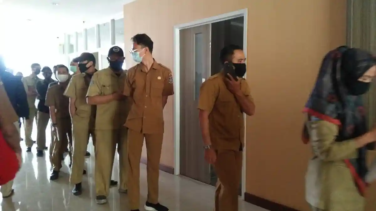 Tangsel Sudah Zona Merah, Ratusan PNS Di-rapid Test dan Swab Massal