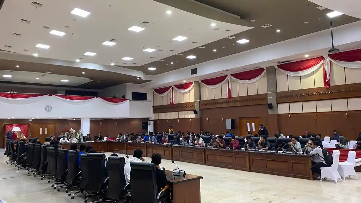 Mahasiswa Duduki DPRD Provinsi Maluku, Tuntut Suarakan Penolakan RUU Pilkada ke Jakarta