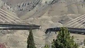 Jembatan-Iran.jpg