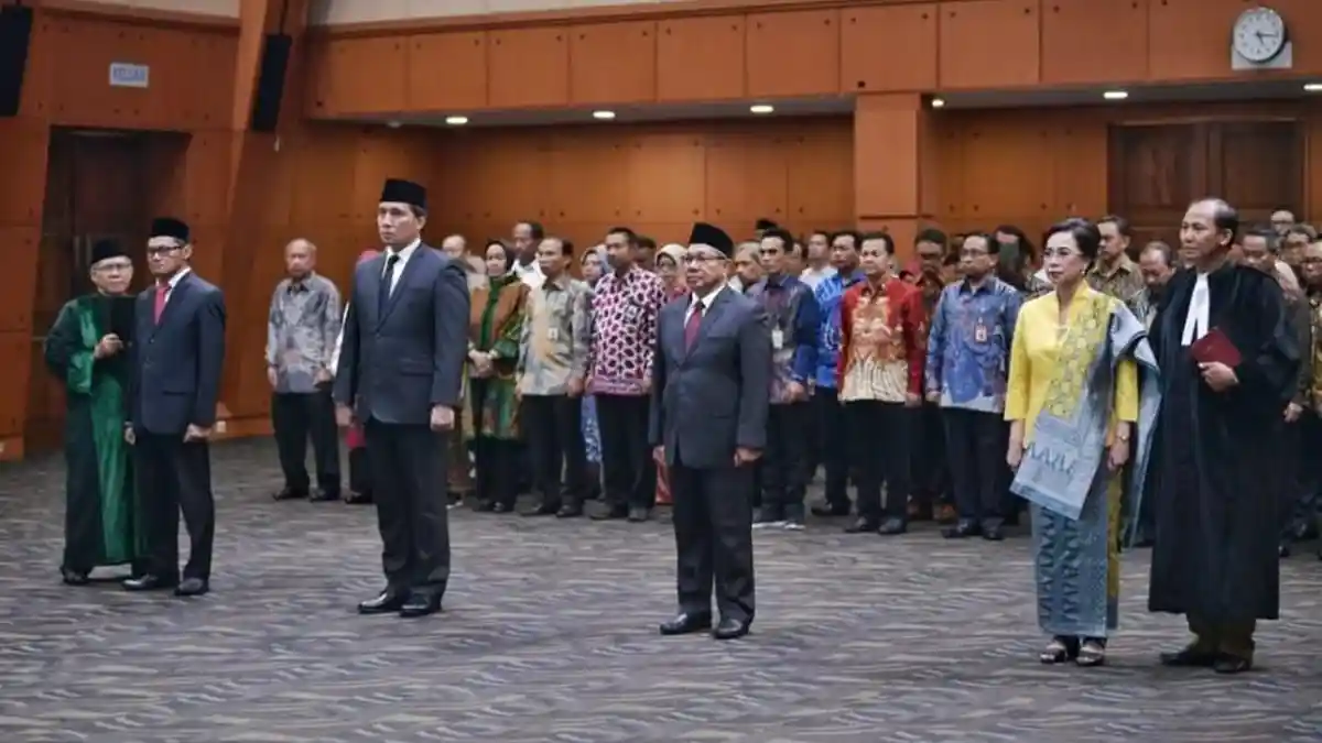 Nadiem Makarim Lantik 4 Pejabat Tinggi Madya untuk Tuntaskan Permasalahan Pendidikan dan SDM
