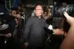 Agung Laksono Diperiksa KPK