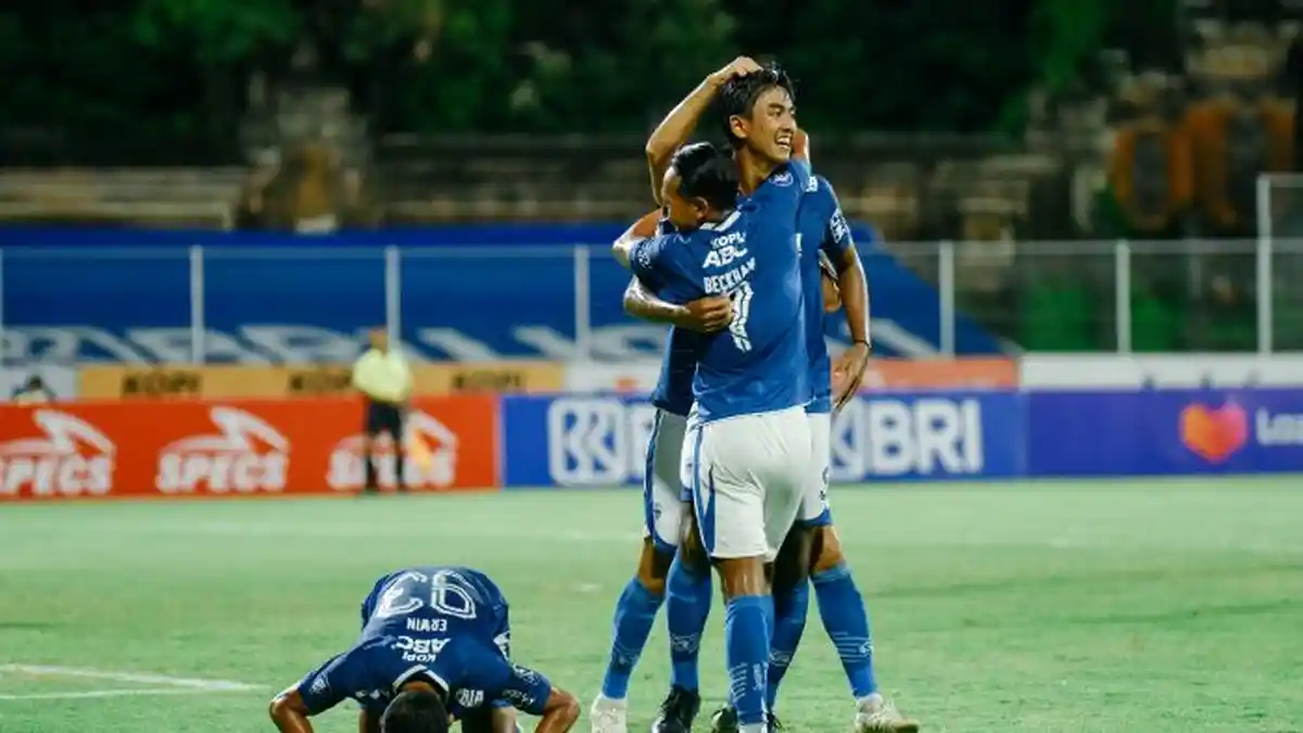 Inilah 4 Pemain Lokal Persib Bandung yang Bikin Bojan Hodak Senang, Termasuk Kakang Rudianto