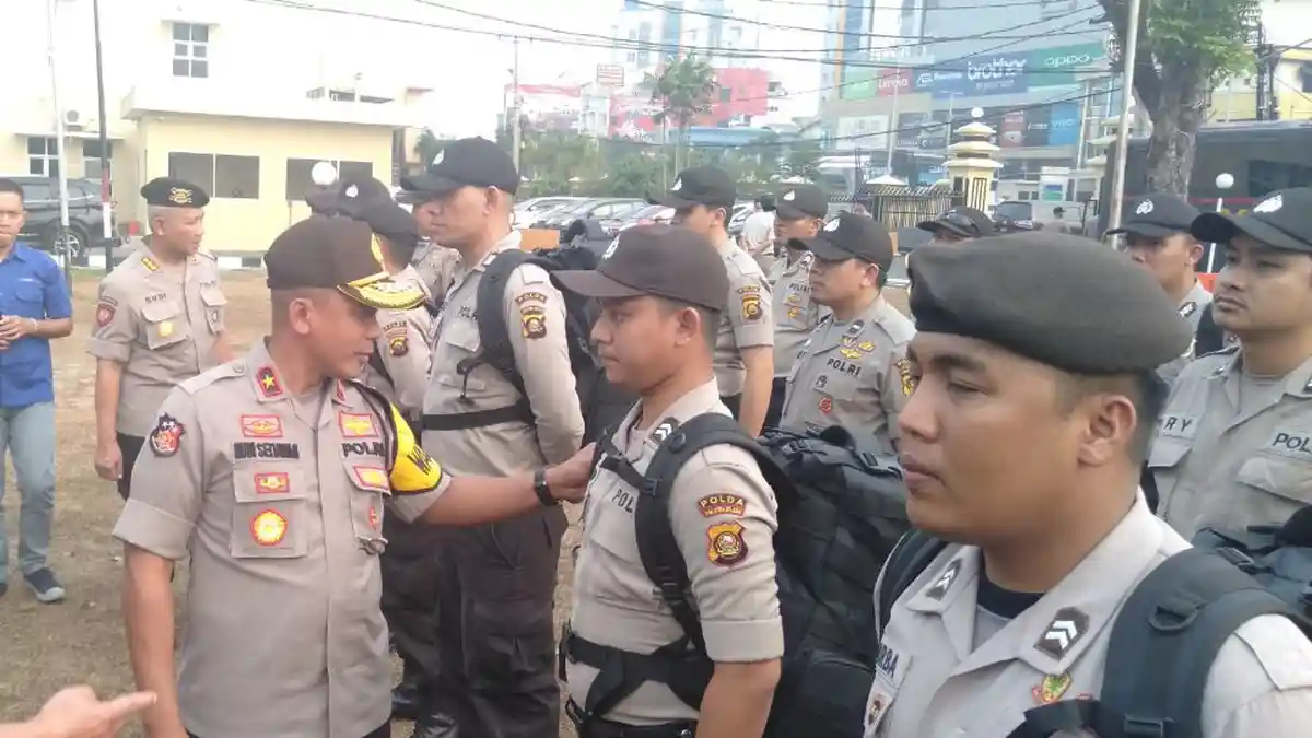 Polda Sumsel Kirim Bantuan 225 Personel, Wakapolda : Mereka Bertugas Sampai Api Padam