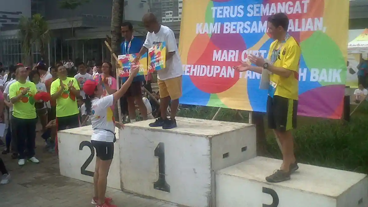 Catat Waktu 38 Menit, Suyono Jawara Run for Leprosy
