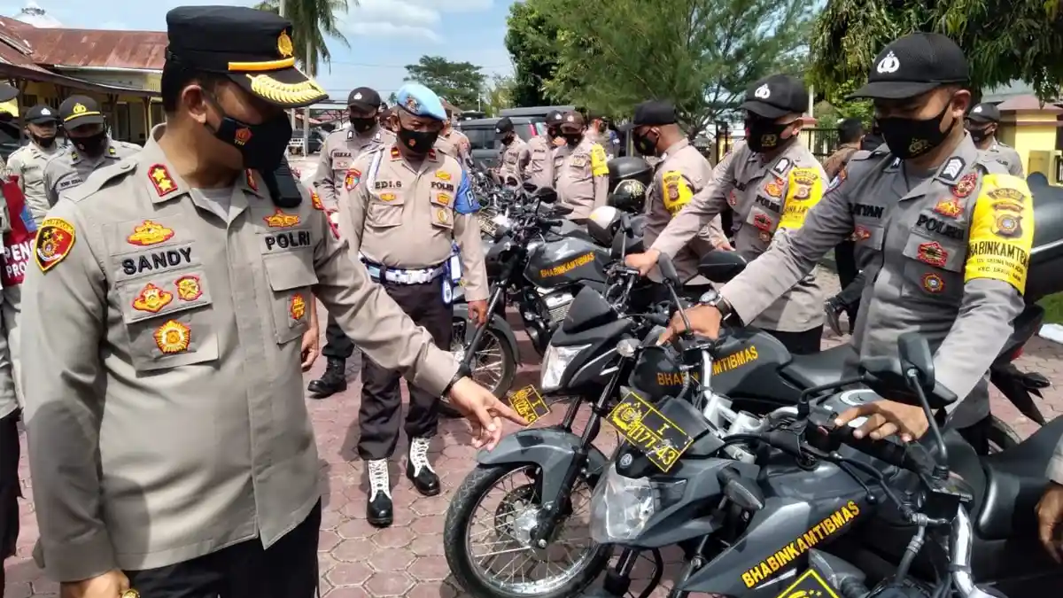 Kapolres Aceh Timur Periksa Ranmor dan Senpi Dinas Polsek
