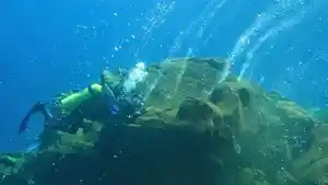 gunung-berapi-bawah-laut-banua-wuhu-atau-dikenal-dengan-gunung-mahangetang-di-sangihe.jpg