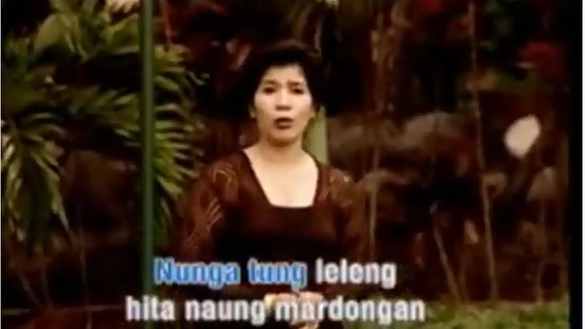 Arti Lirik Lagu Batak Saputangan Na Marsap Ilu yang Dinyanyikan oleh Rita Butar-Butar