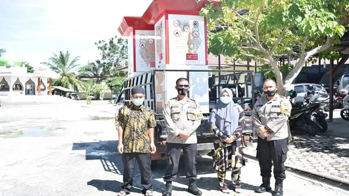 Kapolda Aceh Bantu Pertamini untuk Warga Nagan Raya