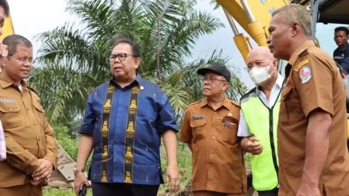 Ketua DPRD Sumut Panggil Dirut PLN Dampak Tiang Listrik Mengganggu Proyek Jalur Alternatif