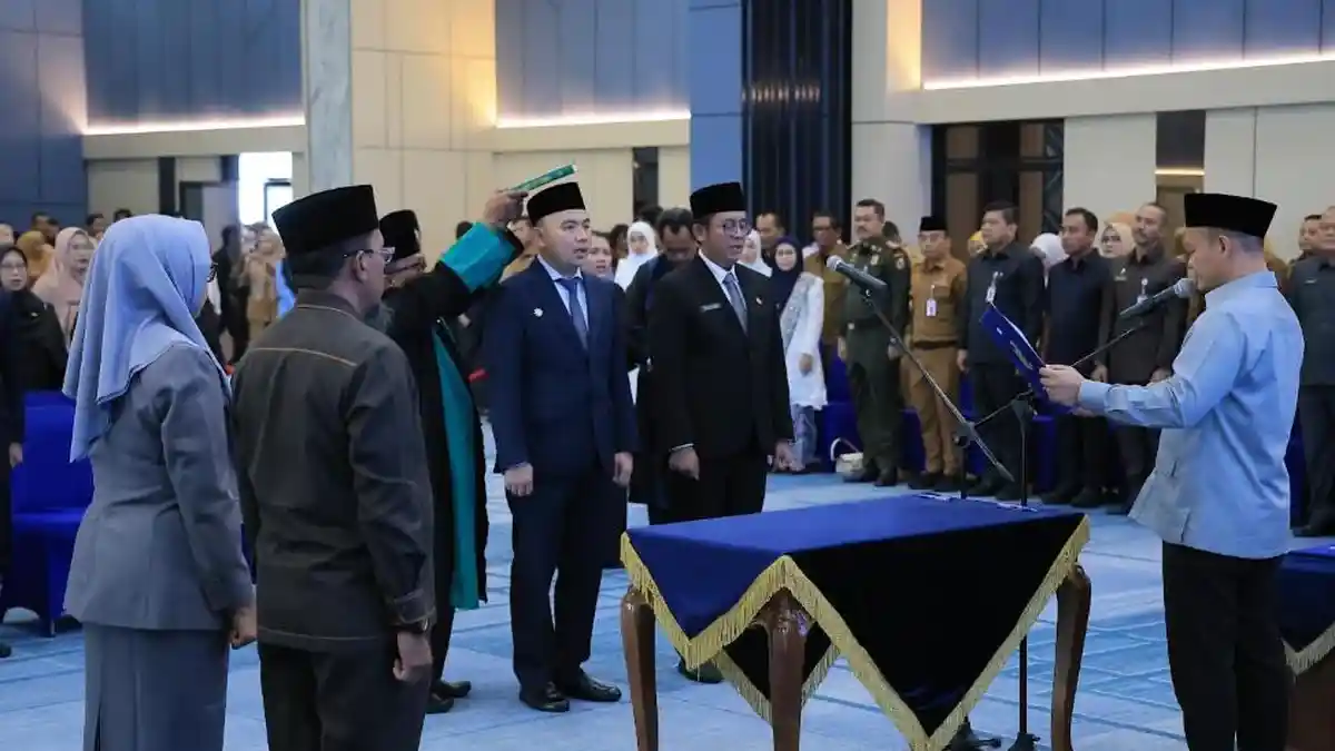 Rombak Pejabat di Pemko Pekanbaru, Empat Pejabat Eselon II Jalani ...