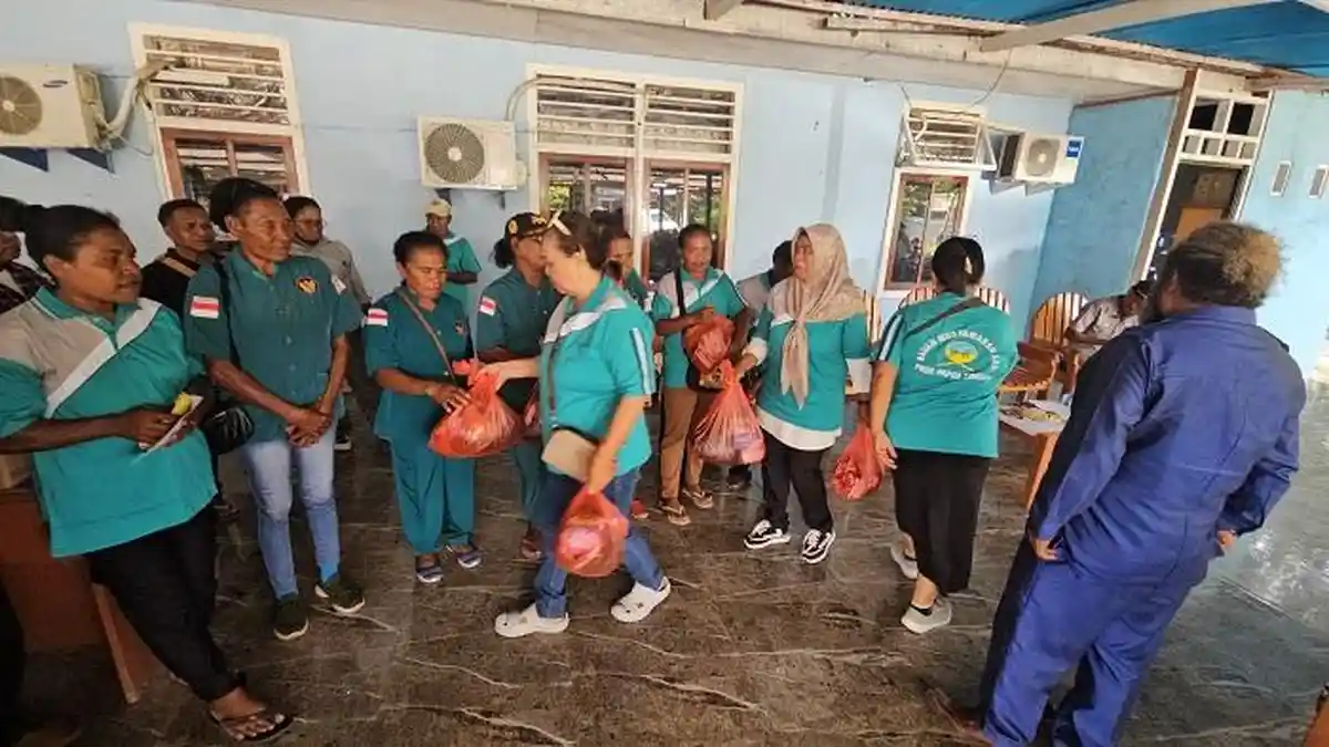 Dukung Program Pusat, BMA Papua Tengah Salirkan Bantuan Sembako bagi Mama-mama di  Nabire