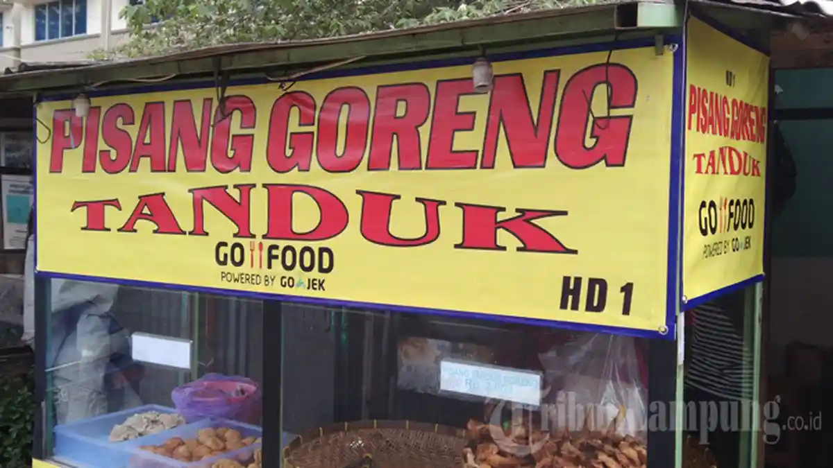 Kuliner Lampung, Bayar Rp 2 Ribu Bisa Dapat Pisang Goreng Sepanjang 30 Cm