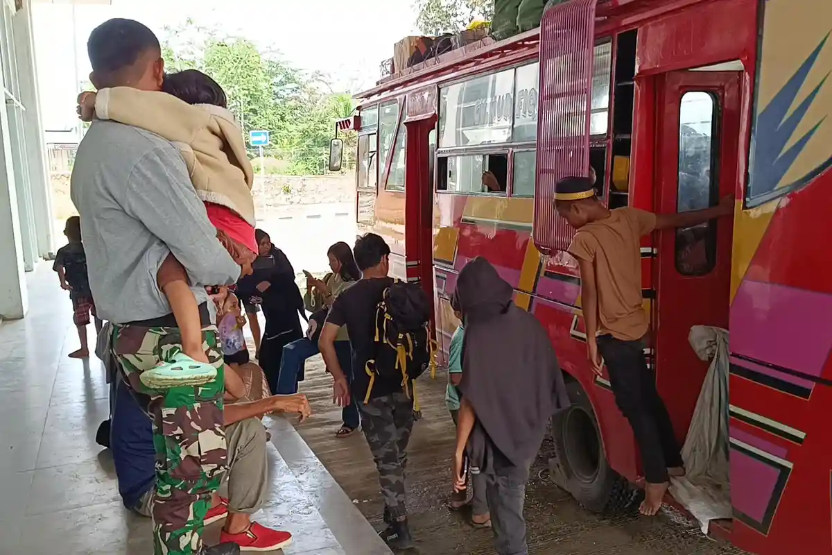 Rincian Jumlah Penumpang Bus Terminal Puuwatu Kendari Sultra Pada Puncak Arus Balik Lebaran 2024