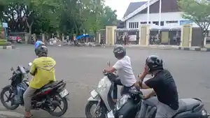 Demo-7383j3je.jpg